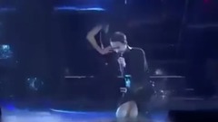 蔡依林,罗志祥,张惠妹 - 表演时不慎摔出镜头的明星