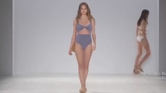 Fashion Show,音乐短片 - Swim Resort Collections 2018 Mercedes Benz Fashion Week Australia (Full Show)