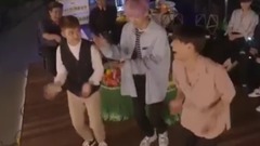 EXO - 笑到长皱纹之exo搞笑剪辑