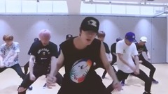NCT,NCT 127 - CHERRY BOMB 练习室镜面版