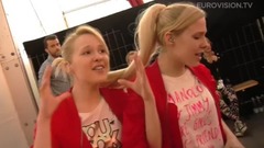 音乐短片 - Tolmachevy Sisters (Russia) singing Sanna Nielsen's Undo