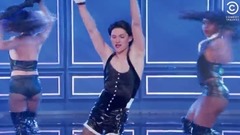 看点什么梗,Tom Holland - 女装大佬!小蜘蛛荷兰弟反串翻唱Rihanna《umbrella》