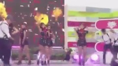 东方神起,少女时代,f(x),韩国群星,防弹少年团 - 【盘点】韩国爱豆在雨中表演合集