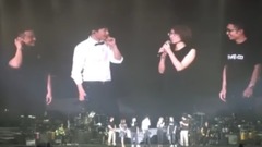 张杰 - 张杰南宁演唱会“惊喜”求婚片段