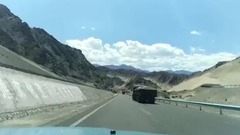 音乐短片 - 出天山记