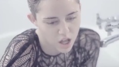 Miley Cyrus - Adore You