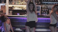 音乐短片,舞蹈视频 - Foreign appearance, sister long legs sexy high-heeled shoes stockings dance releases Stripper