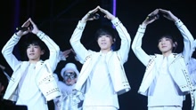 TFBOYS - TFBOYS - 剩下的盛夏 现场版
