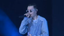 方大同 - 方大同 - 很不低调 - 尖叫现场成都站