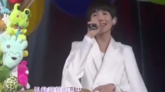TFBOYS,王俊凯,王源,易烊千玺 - 红蜻蜓