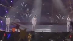 TFBOYS,王俊凯,王源,易烊千玺 - 萤火