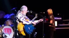 音乐短片 - Roundabout