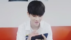 金Samuel - 金Samuel 17/08/20 Vlive突击视频 (DeerMuel中字)