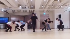 EXO - 【米豆腐空耳】音译EXO-前夜