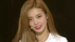 SONAMOO - Friday Night