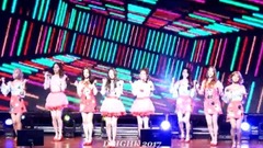 MOMO LAND - 惊人