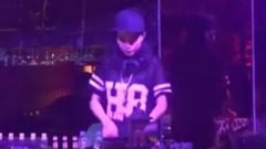 网络音乐 - 一首动感草原DJ舞曲,声音太好听了,分享都听听!