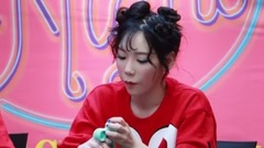 少女时代,太妍(少女时代) - 少女时代签售会