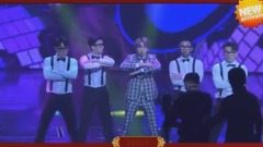 EXO - EXO CBX 演唱会背带裤加格子西服酷毙了!