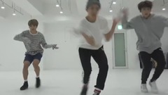 田柾国(防弹少年团) - BANGTAN BOMB更新:特别舞台3J舞蹈练习田柾国&朴智旻&郑号锡 17/08/25