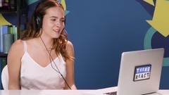 音乐短片 - 美国青少年看小时候的自己