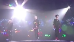 TFBOYS,王俊凯,王源,易烊千玺 - 萤火
