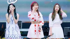 Lovelyz - 成员们给孩子的面包 & Ah Choo