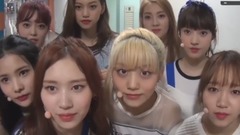 Weki Meki - [Show Champion behind] Weki Meki  - 待机的艺能展示 part 2 17/08/29