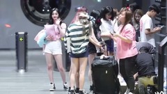 PRISTIN - THE SHOW 下班回家路上饭拍 17/08/29
