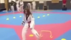 音乐短片 - 专业的跆拳道训练