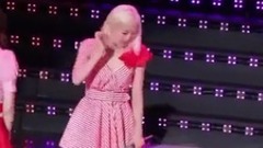 BigBang,少女时代,EXO,防弹少年团,Sistar - 【KPOP】盘点那些在舞台上发生事故的爱豆们(内含不算彩蛋的彩蛋)