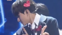 金Samuel - Sixteen - KBS音乐银行现场版 17/09/01
