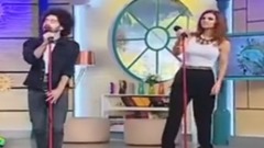 Premiera! Viky Red feat. Ellie White - Vanzator de lumina_ - Neatza cu Razvan si Dani