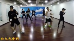 金泫雅,EXO - BABY