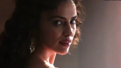 音乐短片 - 伊莲娜 沐浴大秀美背