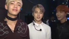 防弹少年团 - 防弹少年团JIMIN调侃成员们的腹肌