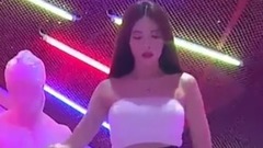 金泫雅 - BABE