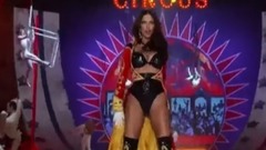 音乐短片 - 维多利亚的秘密 巴西军团的统治 下