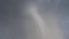 音乐短片 - 龙卷风