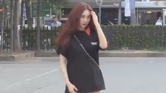 金泫雅 - 金泫雅音乐银行上班路 17/09/01