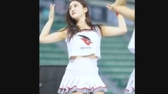 韩国群星,舞蹈视频,PRISTIN - Wee Woo
