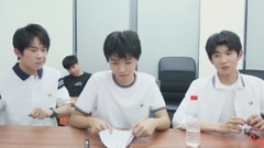 TFBOYS,王俊凯,王源,易烊千玺 - 让TFBOYS印象深刻的”粉丝行为“是什么?私生不是饭!
