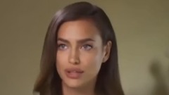 音乐短片 - 伊莲娜揭秘缘何与C罗分手 价值观不同难携手前进