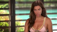 音乐短片 - 伊莲娜沙滩全裸嬉戏 极致性感双乳让人窒息