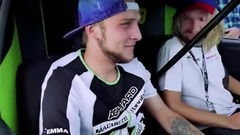 音乐短片 - Sexy girl with a hip twist