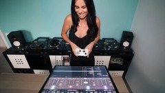 欧美群星 - Mixing with Xbox controllers