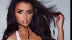 音乐短片 - 38F靠多吃蕉?意教母豪乳双峰插云白裙包不住