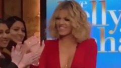 音乐短片 - 90秒揭秘!卡戴珊为何能成为NBA球星大杀器