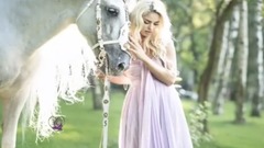 音乐短片 - Beauty in Magic Forest