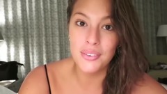 音乐短片 - 女模大露香肩美背 回顾拍摄精彩瞬间